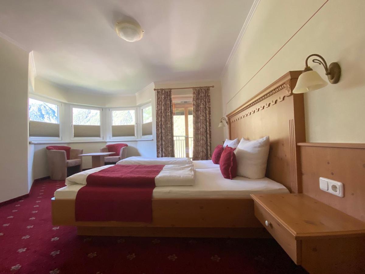 Alp Tiroler Adler Aparthotel 4*